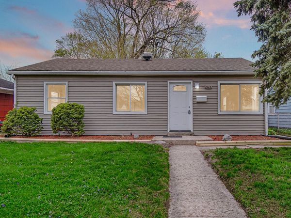 7608 Catalpa Avenue , Hammond, IN 46324