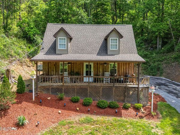 2881 Maples Branch Rd, Sevierville, TN 37876