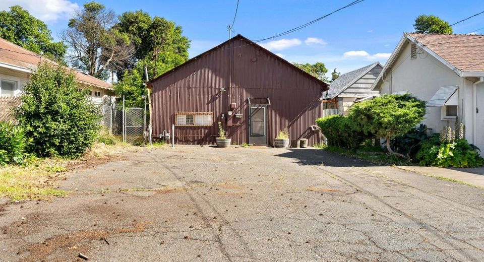 2143 Perkins Way, Sacramento, CA 95818 Photo