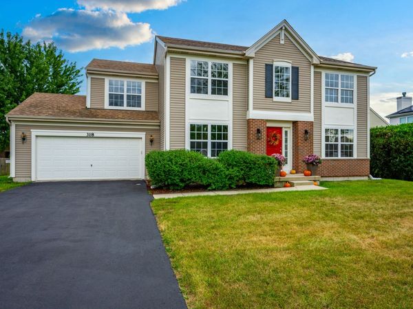 318 Chautauqua Lane, Sycamore, IL 60178