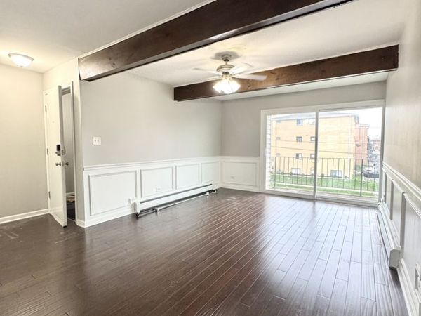 5644 W 105th Street , Unit 2W, Oak Lawn, IL 60453