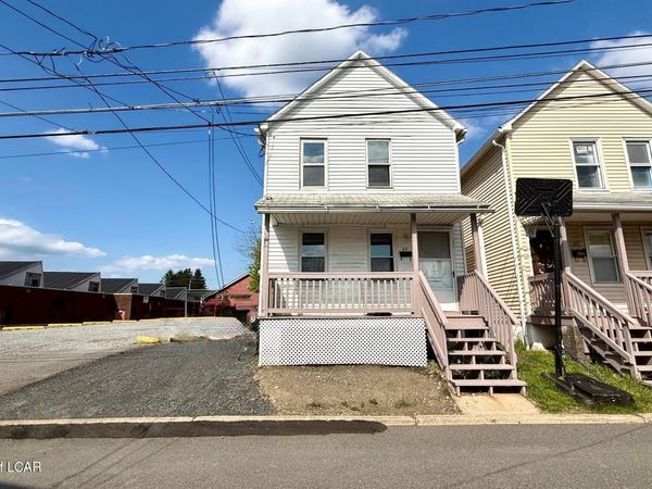 24 Bradford Street, Wilkes-Barre, PA 18702