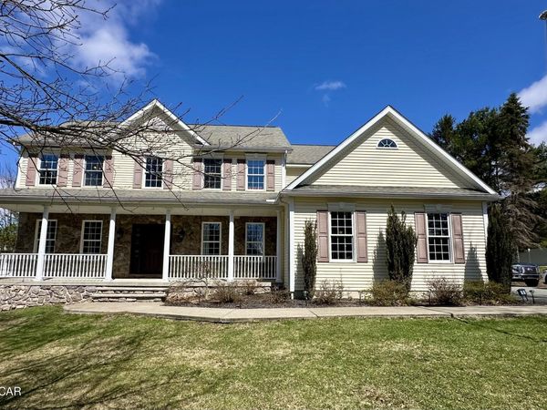 19 Patricia Circle, Spring Brook Twp, PA 18444