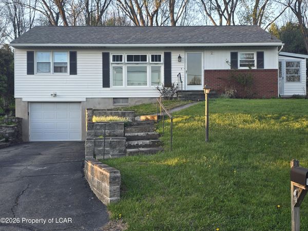 14 Mile Road, Tunkhannock, PA 18657