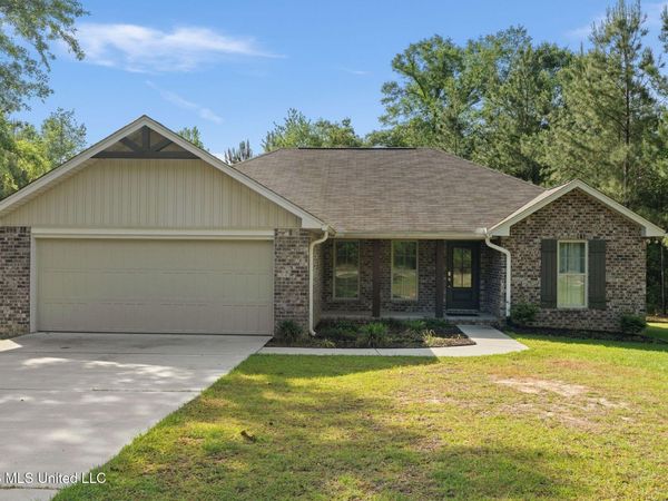 1910 Old Richton Road, Petal, MS 39465