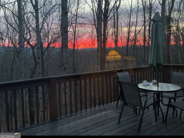 24 Sal Mountain Way, Sautee Nacoochee, GA 30571