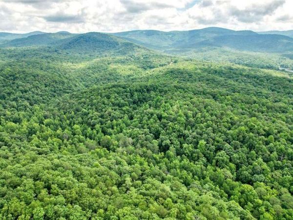 TRT B Cascade Drive, Jasper, GA 30143