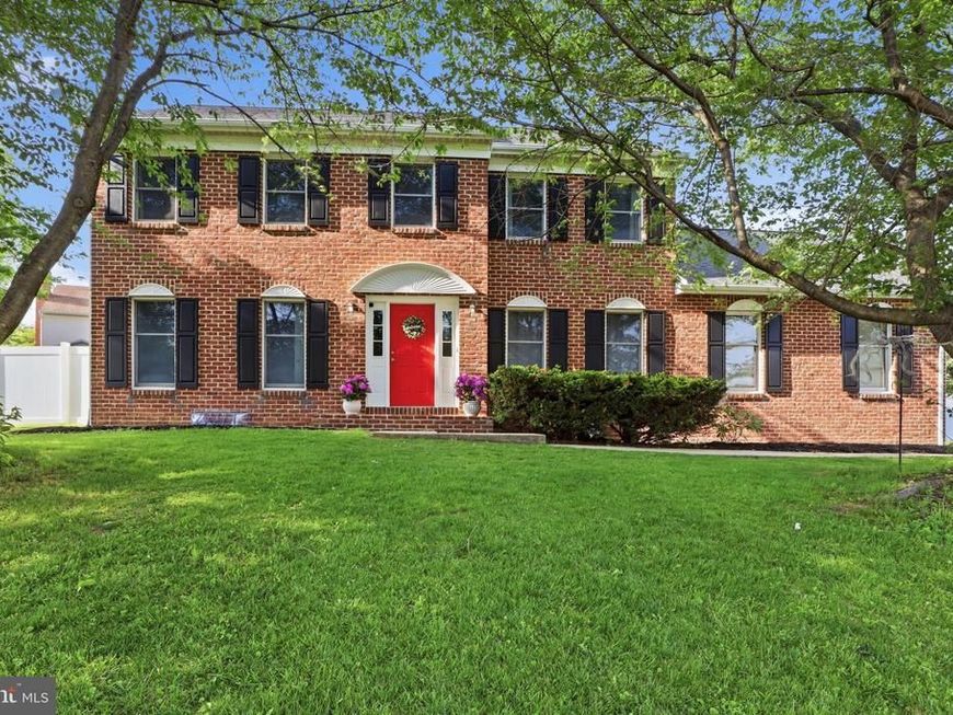 400 White Rose Lane, York, PA 17402 Main Photo