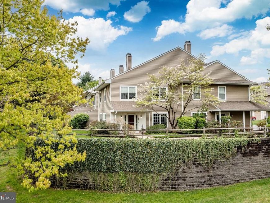 297 Stanton Court, Glen Mills, PA 19342 Main Photo