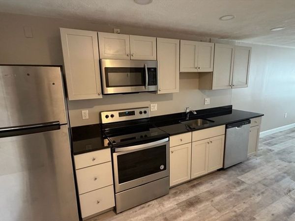 32 Bradford Street, Unit 9, Concord, MA 01742