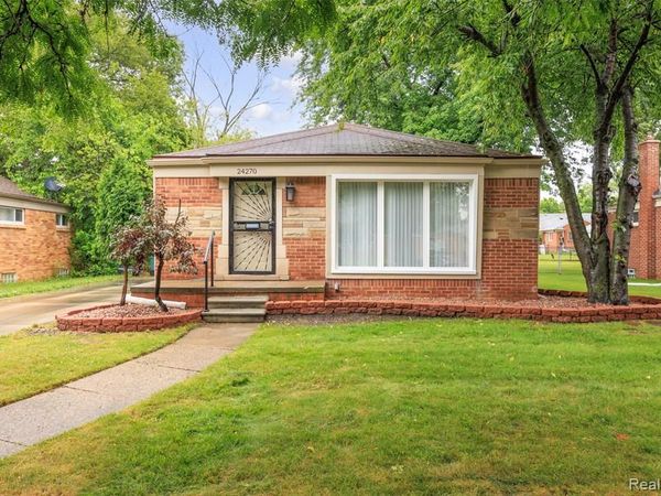 24270 Scotia Road, Oak Park, MI 48237