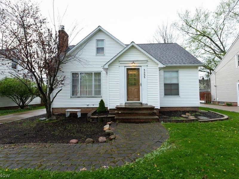 5255 Haverford Drive, Lyndhurst, OH 44124 Photo 3