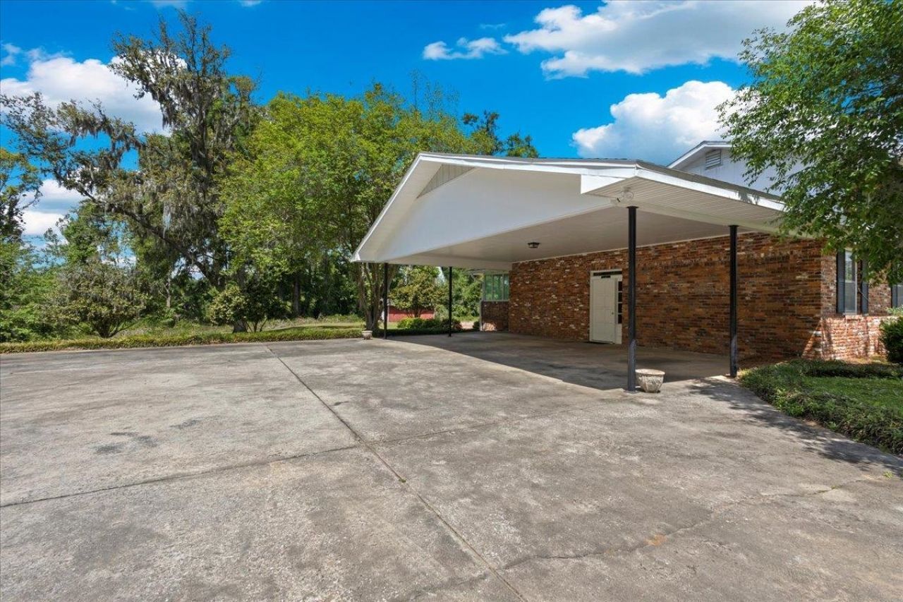 324 NE Fraleigh Drive Drive, Madison, FL 32340 Photo