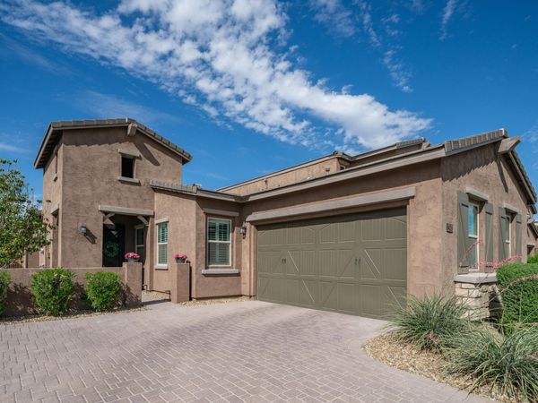 14036 W DESERT FLOWER Drive, Goodyear, AZ 85395