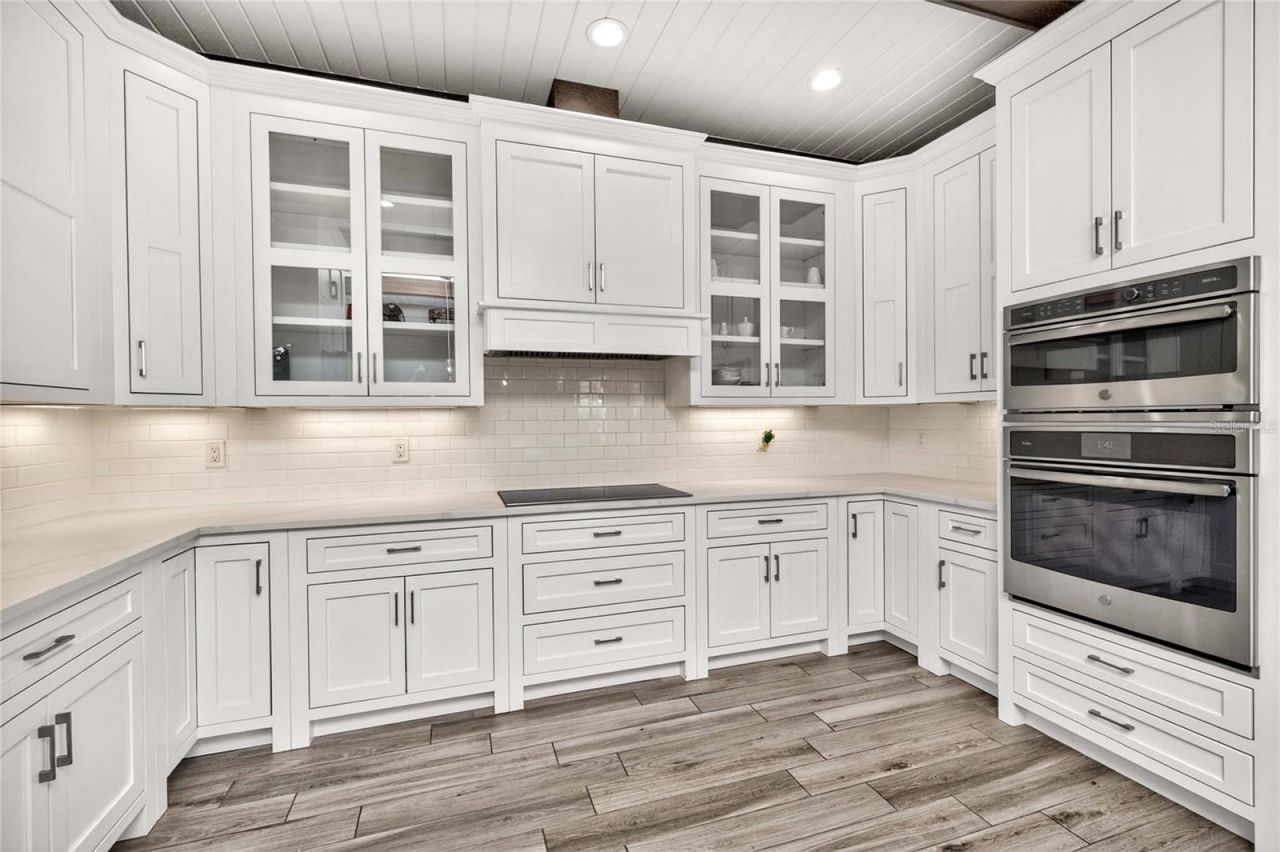 9290 Pine Cove Drive, Englewood, FL 34224 Photo