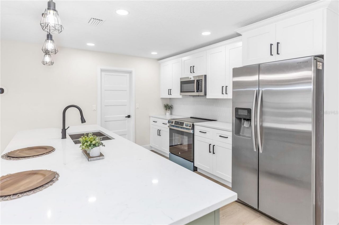 2521 Milton Avenue , New Smyrna Beach, FL 32168 Photo