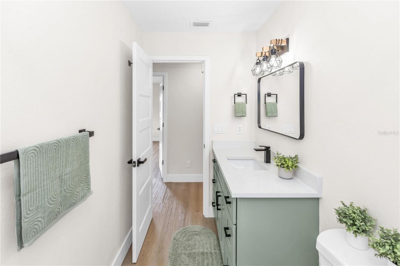 2521 Milton Avenue , New Smyrna Beach, FL 32168 Photo