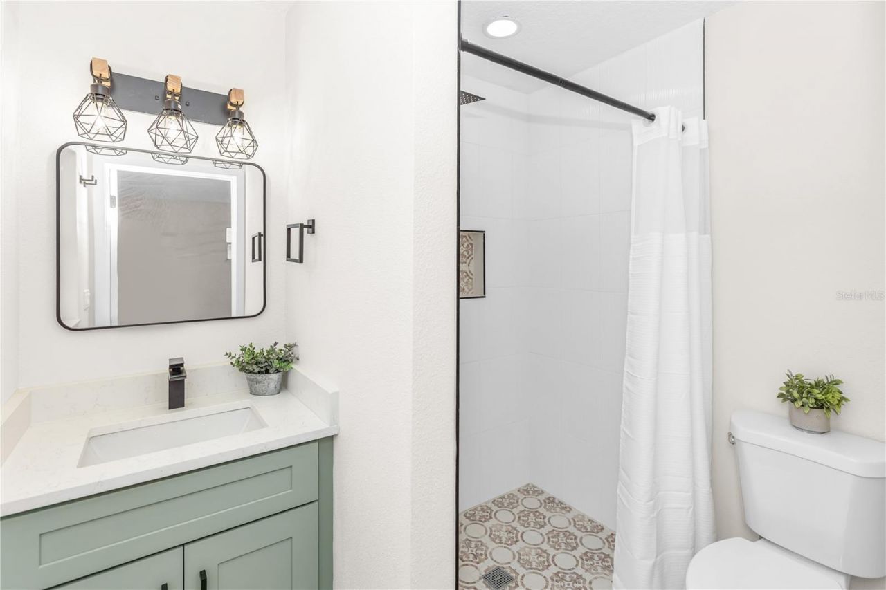 2521 Milton Avenue , New Smyrna Beach, FL 32168 Photo