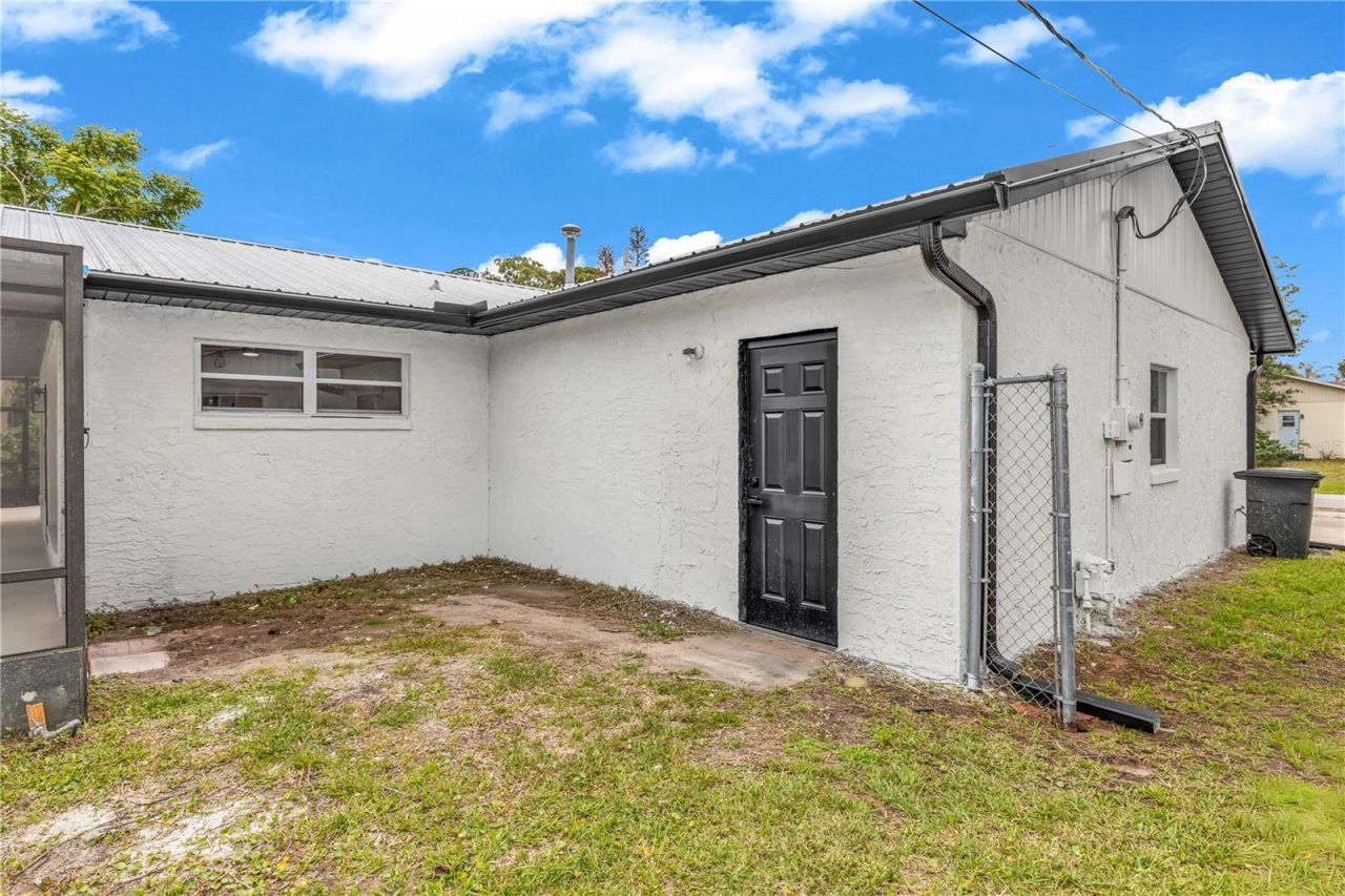 2521 Milton Avenue , New Smyrna Beach, FL 32168 Photo