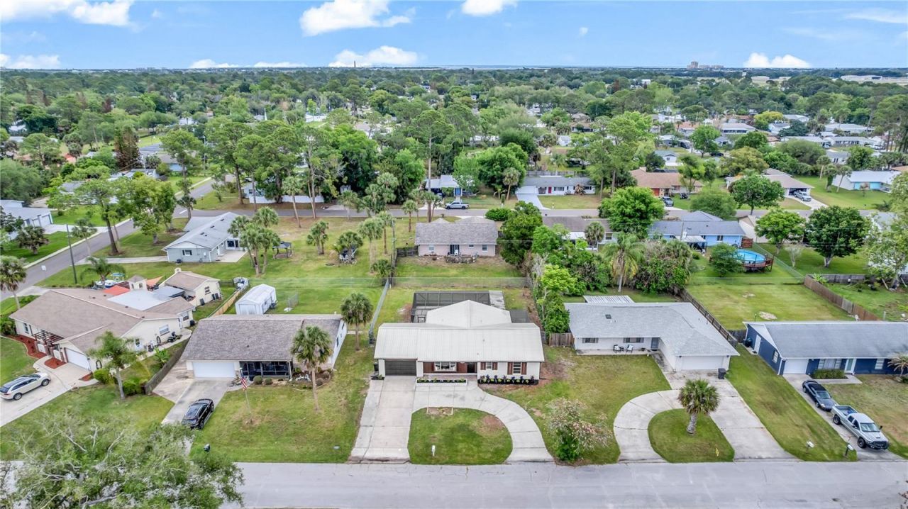 2521 Milton Avenue , New Smyrna Beach, FL 32168 Photo