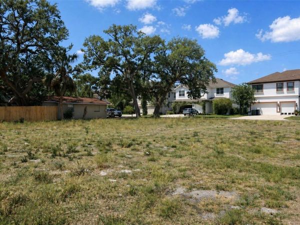 6004 S ELKINS AVENUE , TAMPA, FL 33611