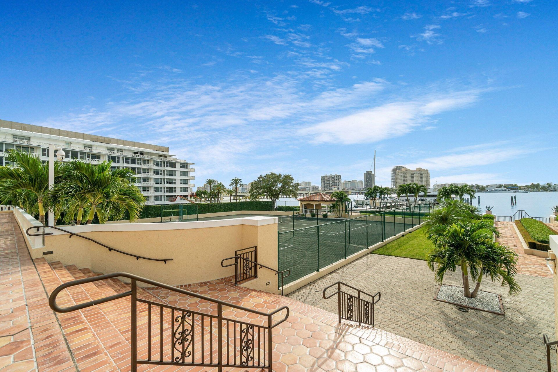 150 Bradley Place, Unit 203, Palm Beach, FL 33480 Photo