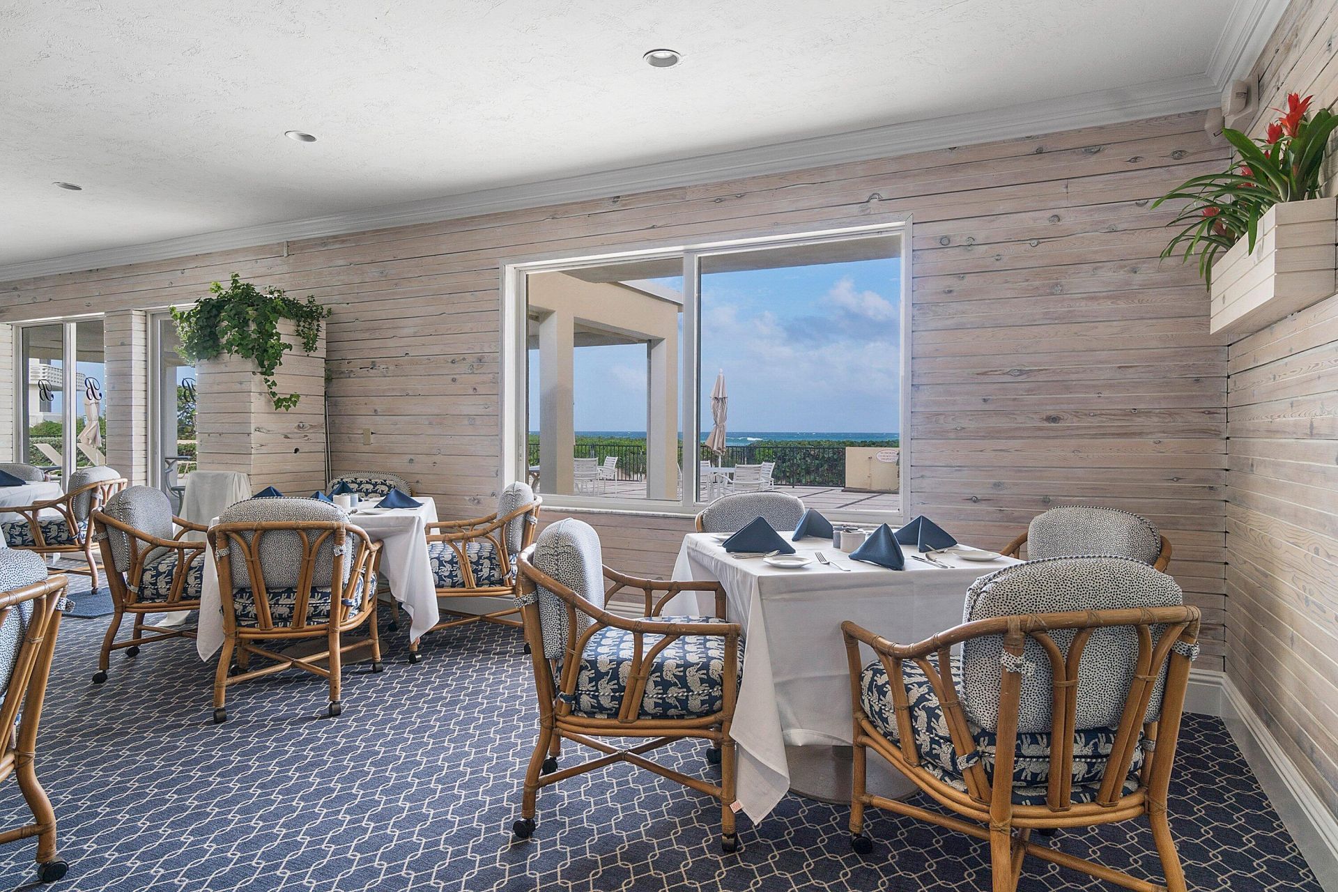 150 Bradley Place, Unit 203, Palm Beach, FL 33480 Photo