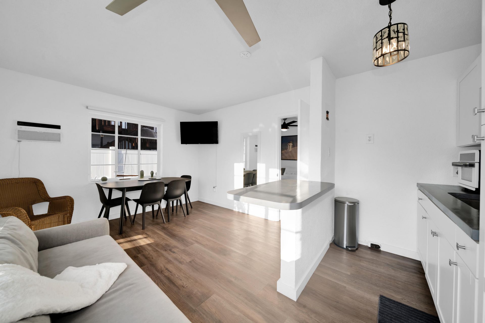 2307 N Ocean Boulevard, Unit 1, Fort Lauderdale, FL 33305 Photo