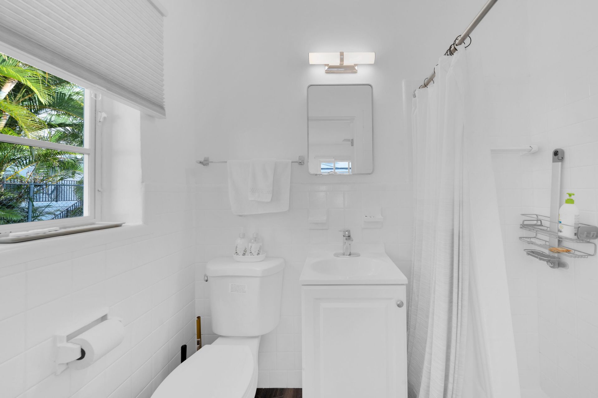 2307 N Ocean Boulevard, Unit 2, Fort Lauderdale, FL 33305 Photo