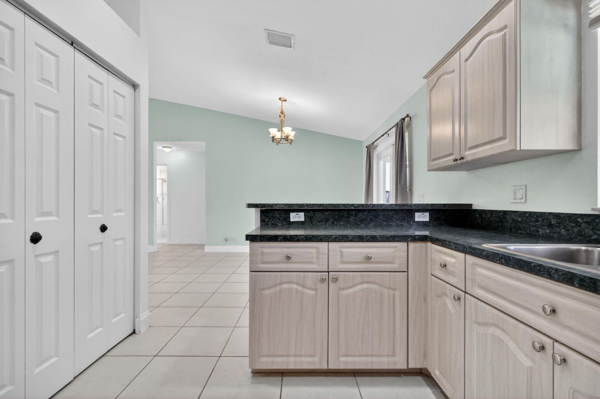 780 Orchid Drive, Royal Palm Beach, FL 33411 Photo