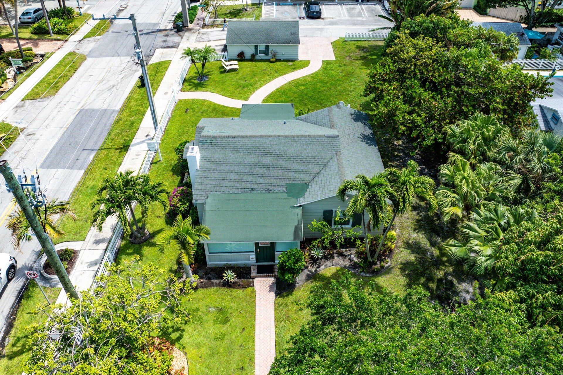 145 N Swinton Avenue, Delray Beach, FL 33444 Photo