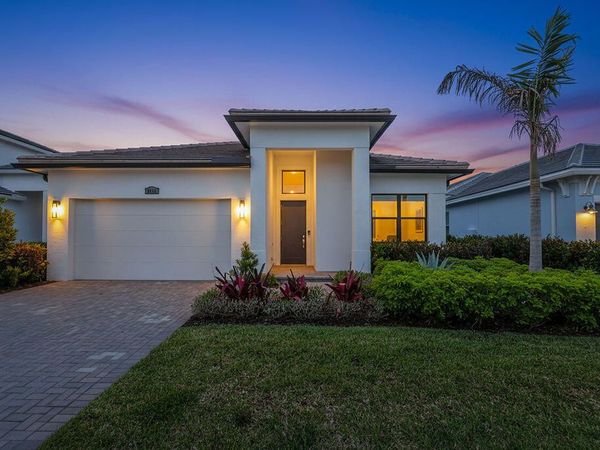 9114 SW Arco Way, Port St. Lucie, FL 34987