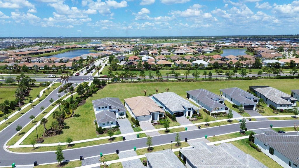 9114 SW Arco Way, Port Saint Lucie, FL 34987 Photo