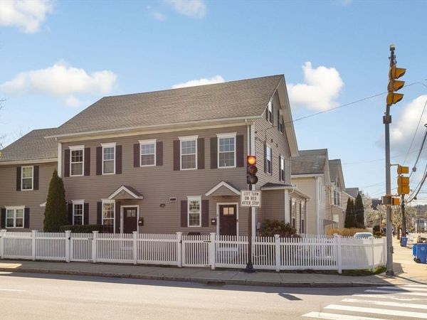 42 Lexington St, Unit 3, Waltham, MA 02452