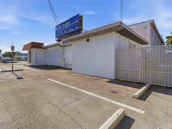 470 NW 22nd Ave, Miami, FL 33125