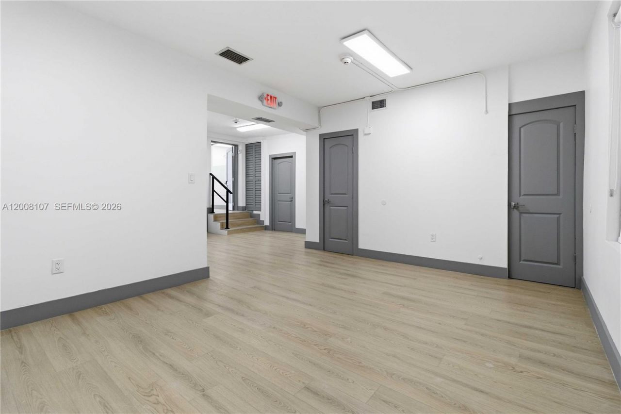 470 NW 22nd Ave, Miami, FL 33125 Photo