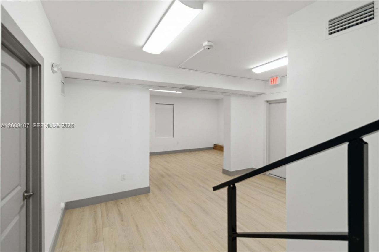 470 NW 22nd Ave, Miami, FL 33125 Photo