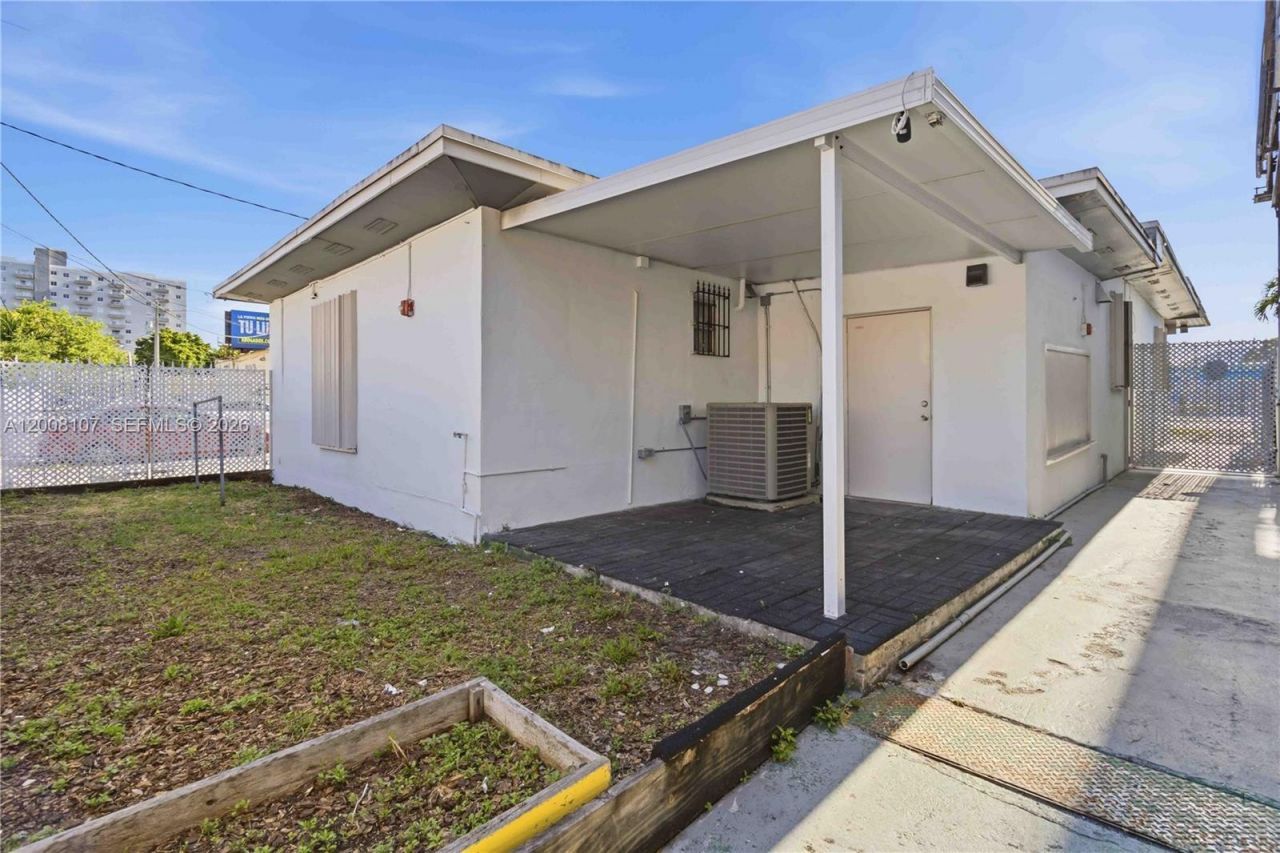 470 NW 22nd Ave, Miami, FL 33125 Photo