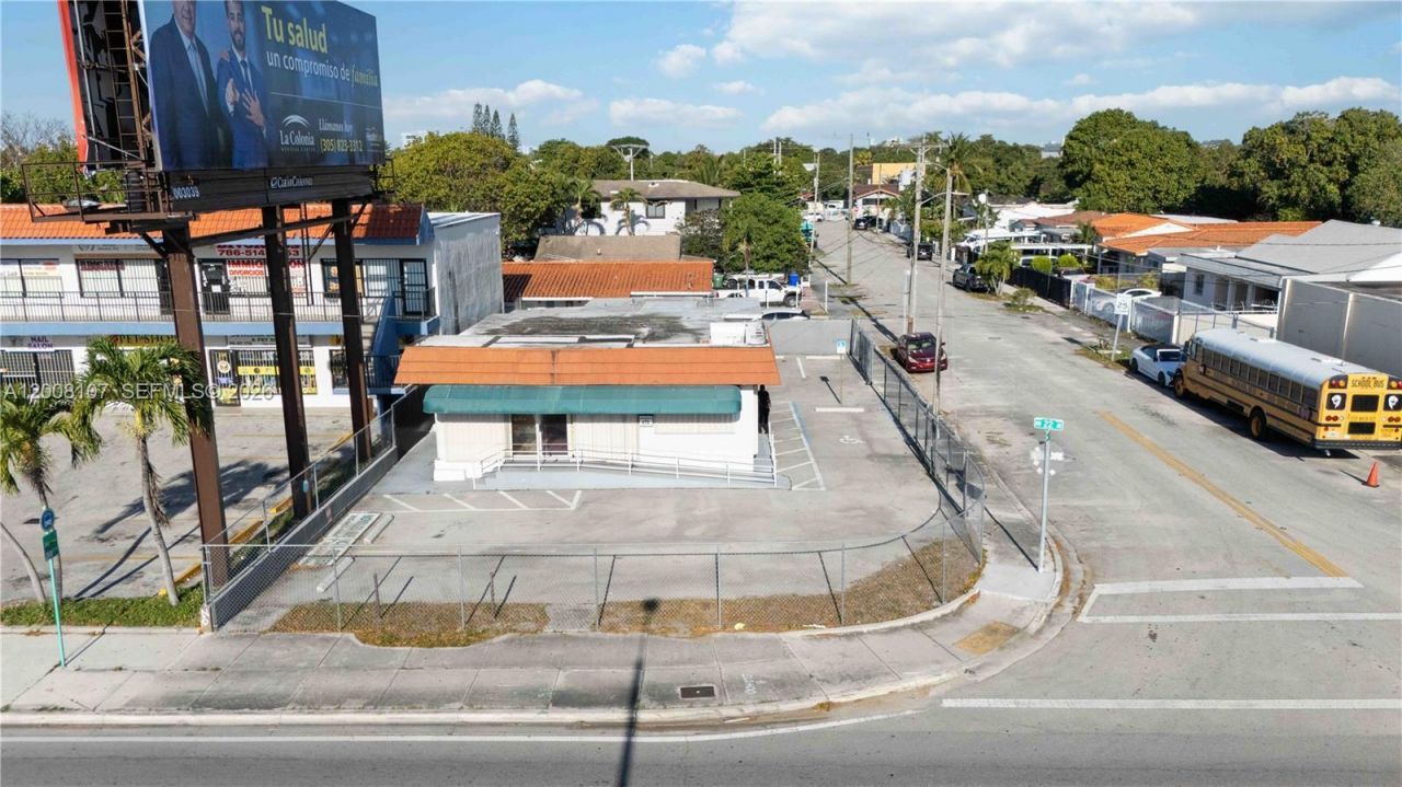 470 NW 22nd Ave, Miami, FL 33125 Photo