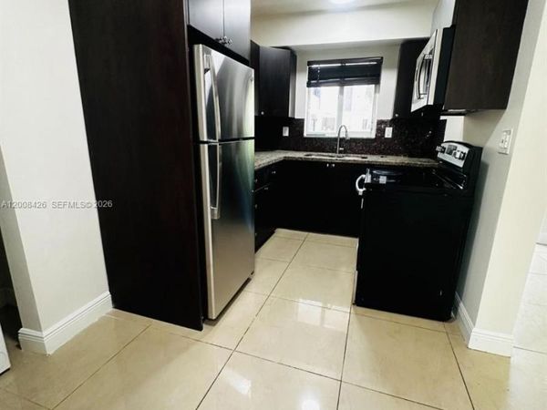 2401 SW 22nd St, Unit 7, Miami, FL 33145