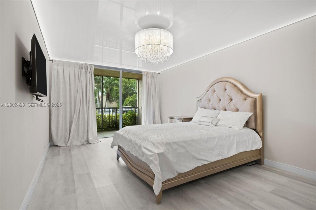 2001 Atlantic Shores Blvd , Unit 116, Hallandale Beach, FL 33009 Photo