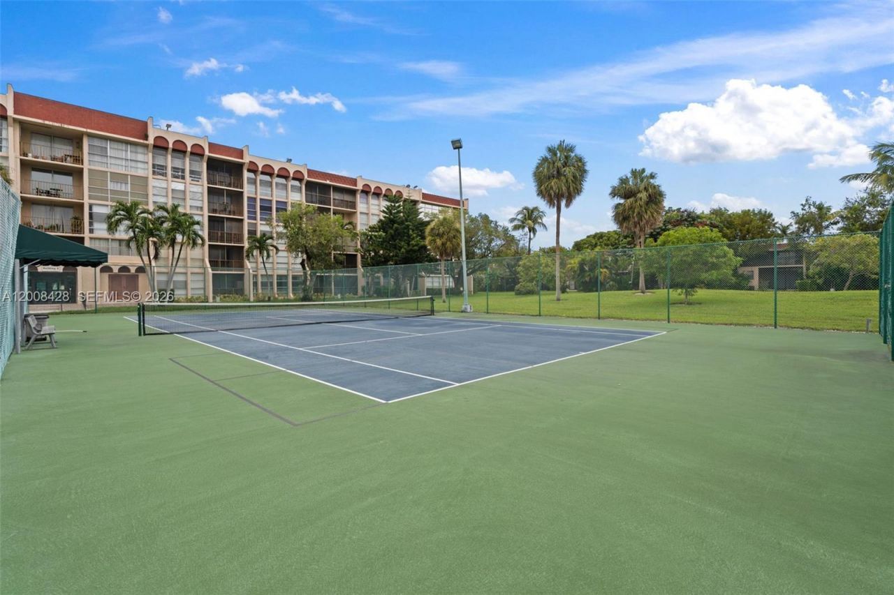 2001 Atlantic Shores Blvd , Unit 116, Hallandale Beach, FL 33009 Photo