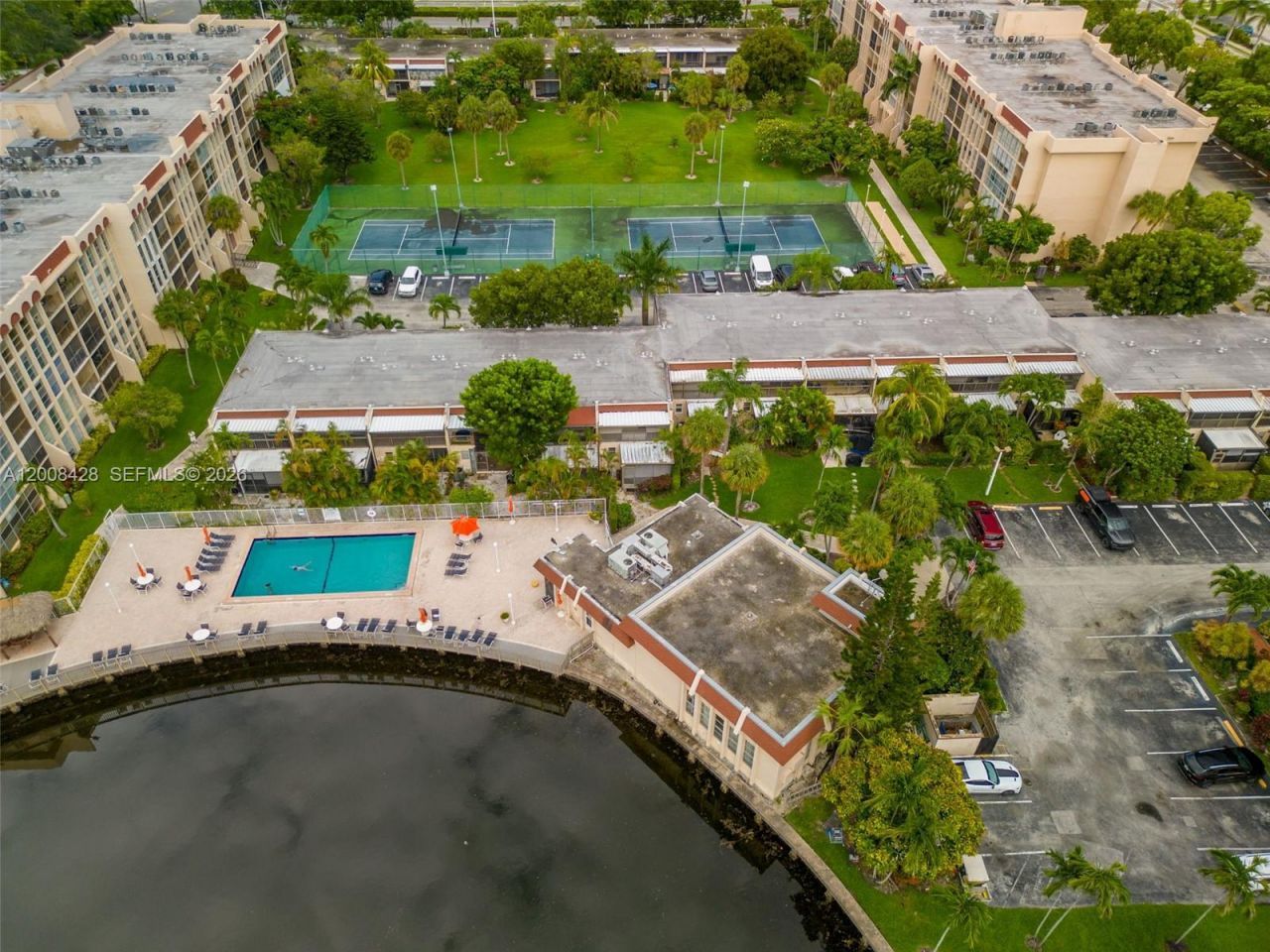 2001 Atlantic Shores Blvd , Unit 116, Hallandale Beach, FL 33009 Photo