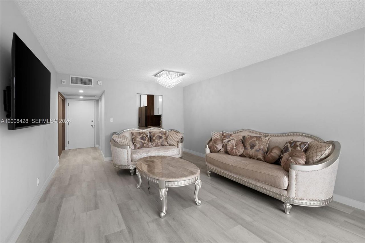 2001 Atlantic Shores Blvd , Unit 116, Hallandale Beach, FL 33009 Photo