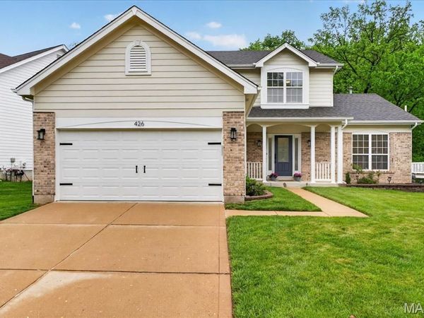 426 Buckhurst Drive, Ballwin, MO 63021