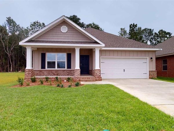 3750 Hawks Landing Cir, Pace, FL 32571