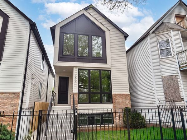 1839 N Albany Avenue , Chicago, IL 60647