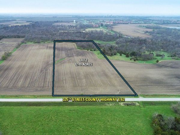 02 325th Street, Woodward, IA 50276
