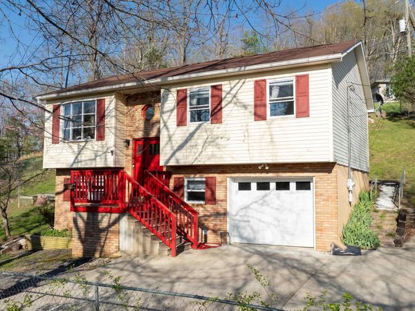 5581 Shawnee Drive, Huntington, WV 25705