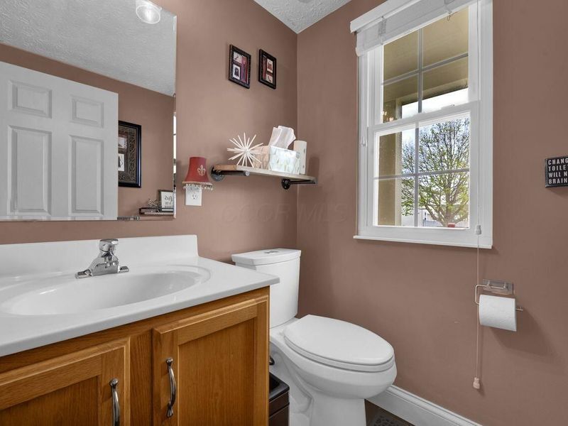 587 Apple Drive, Marysville, OH 43040 Photo 6